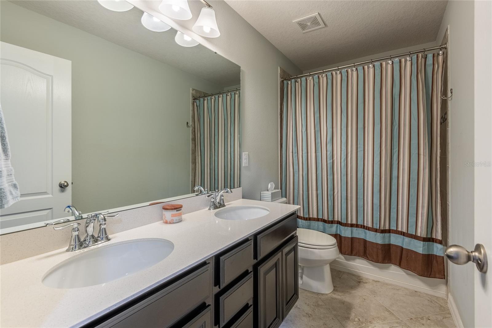 LUCAYA LAKE CLUB PH 2F - Residential