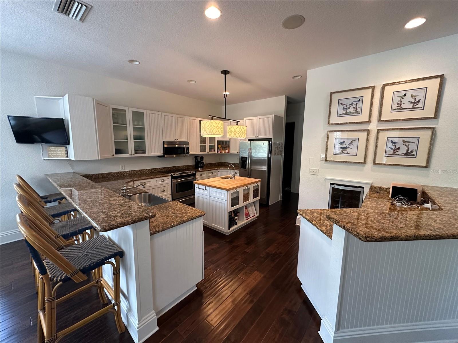 SUNSET PARK - Residential Lease