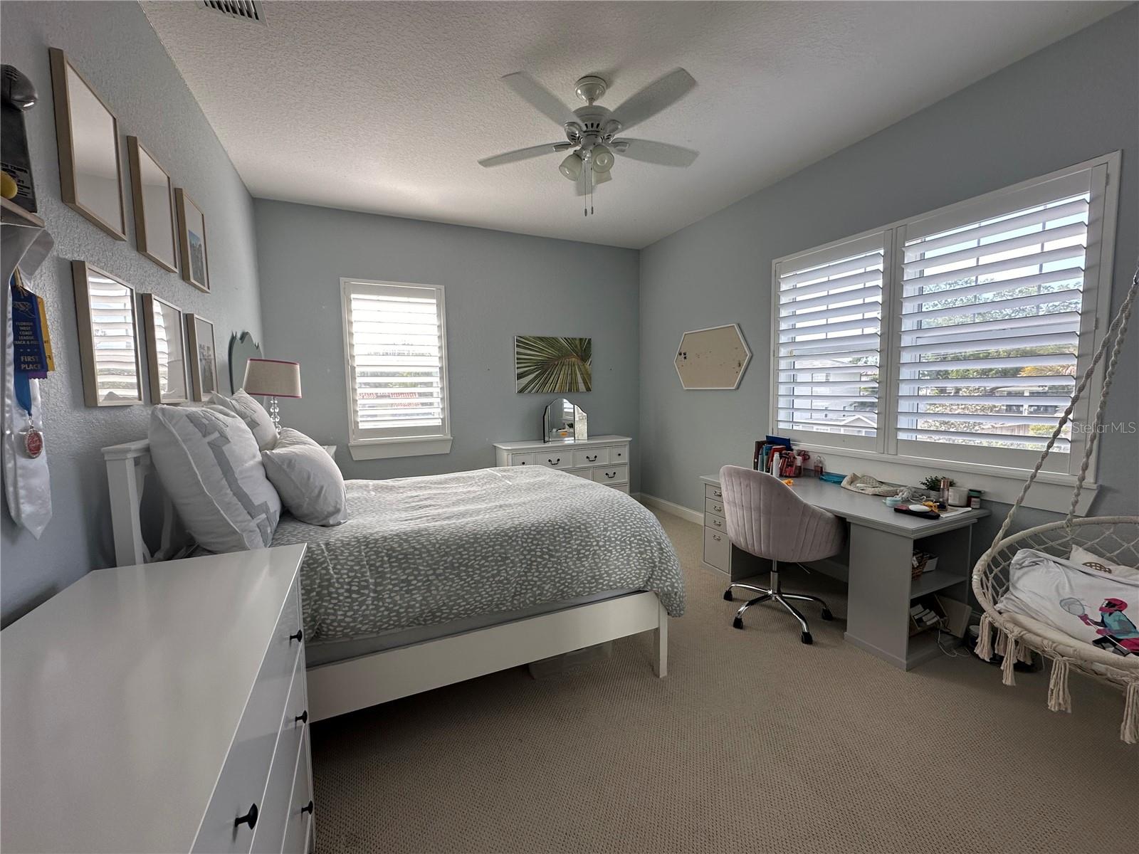 SUNSET PARK - Residential Lease