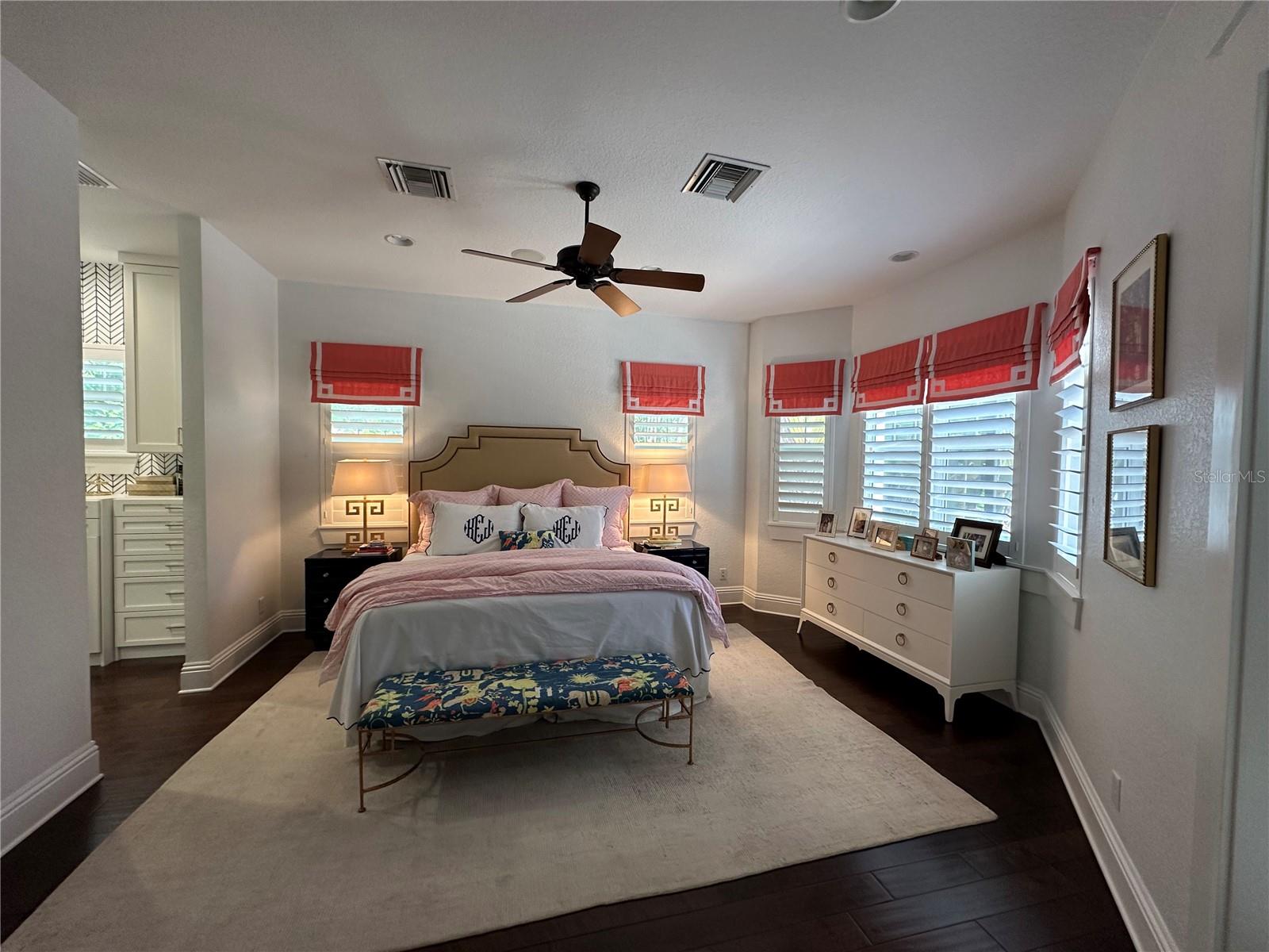 SUNSET PARK - Residential Lease