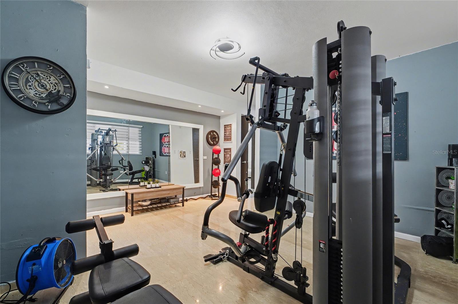 URB. SANTA MARIA - Residential