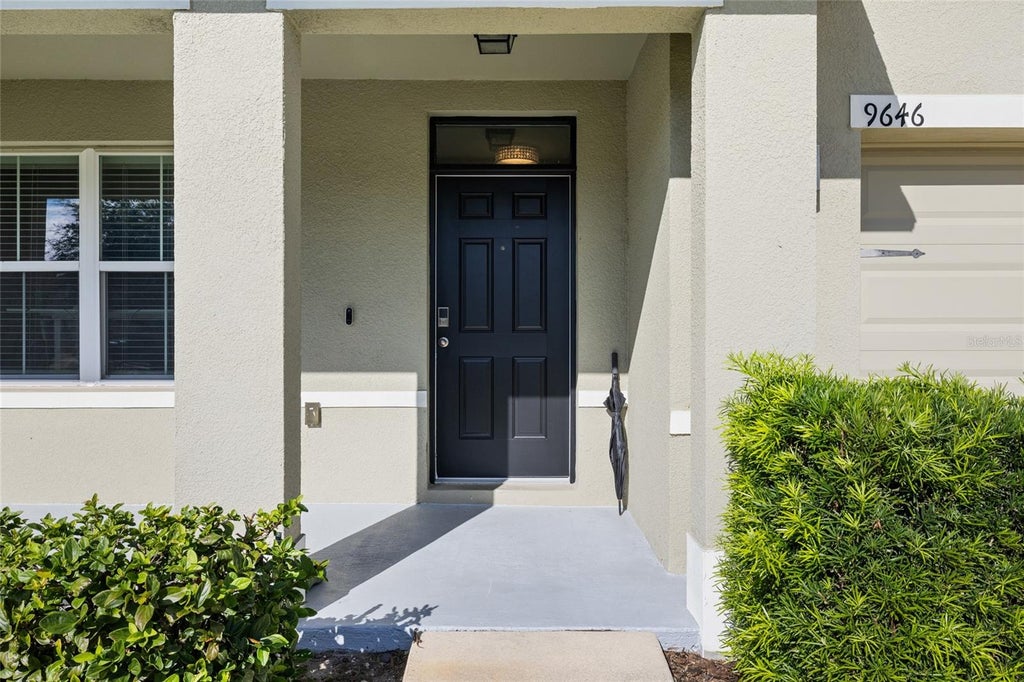 Photo of 9646 Troncais Circle, Thonotosassa, FL 33592 (MLS # TB8550725)