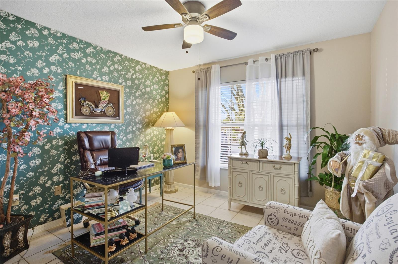 CALA HILLS UN 01 - Residential