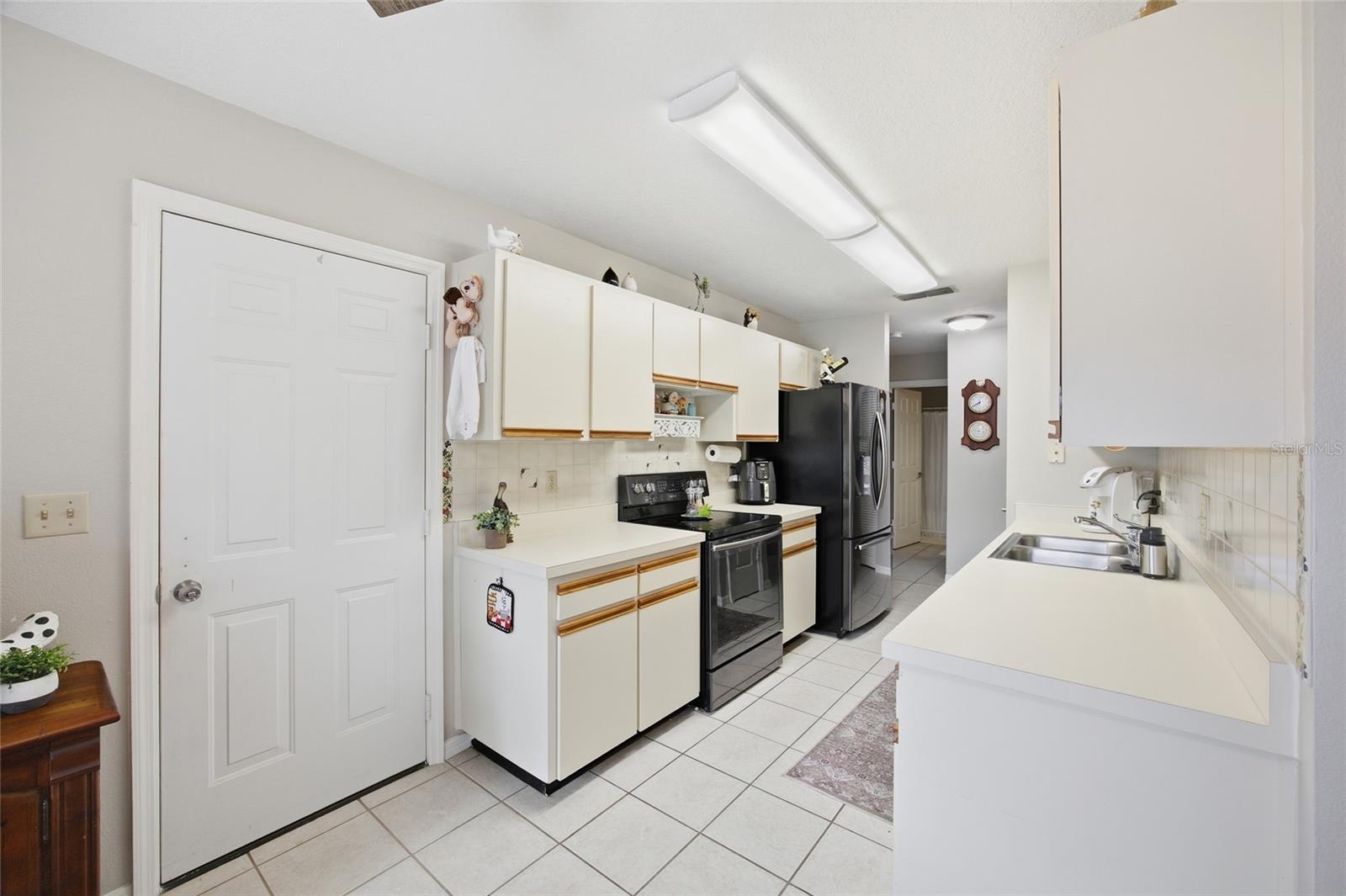 CALA HILLS UN 01 - Residential