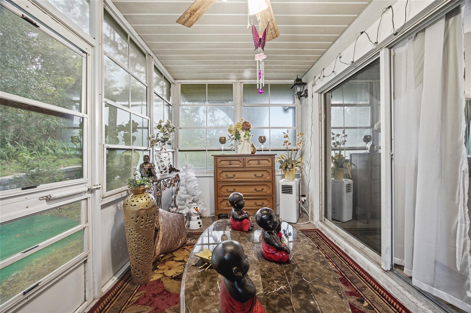 CALA HILLS UN 01 - Residential