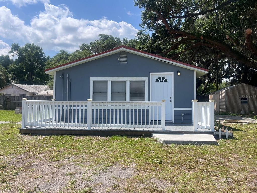 Photo of 1400 Dakota Avenue, Saint Cloud, FL 34769 (MLS # S5148710)