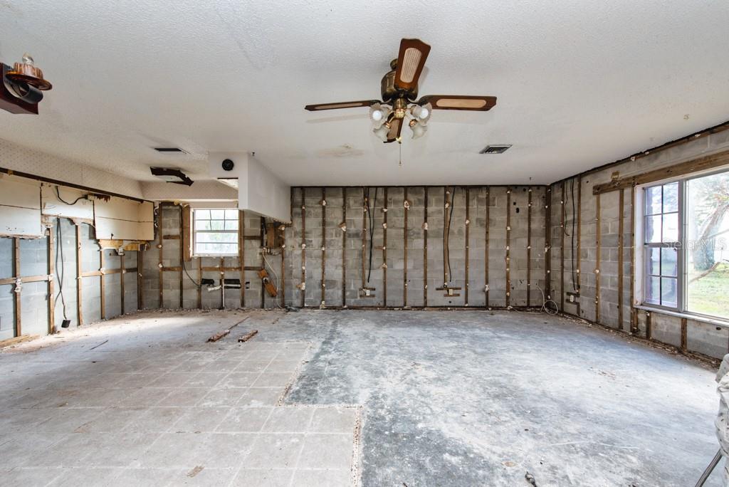 MILL POINT SUB 1ST ADD - Residential