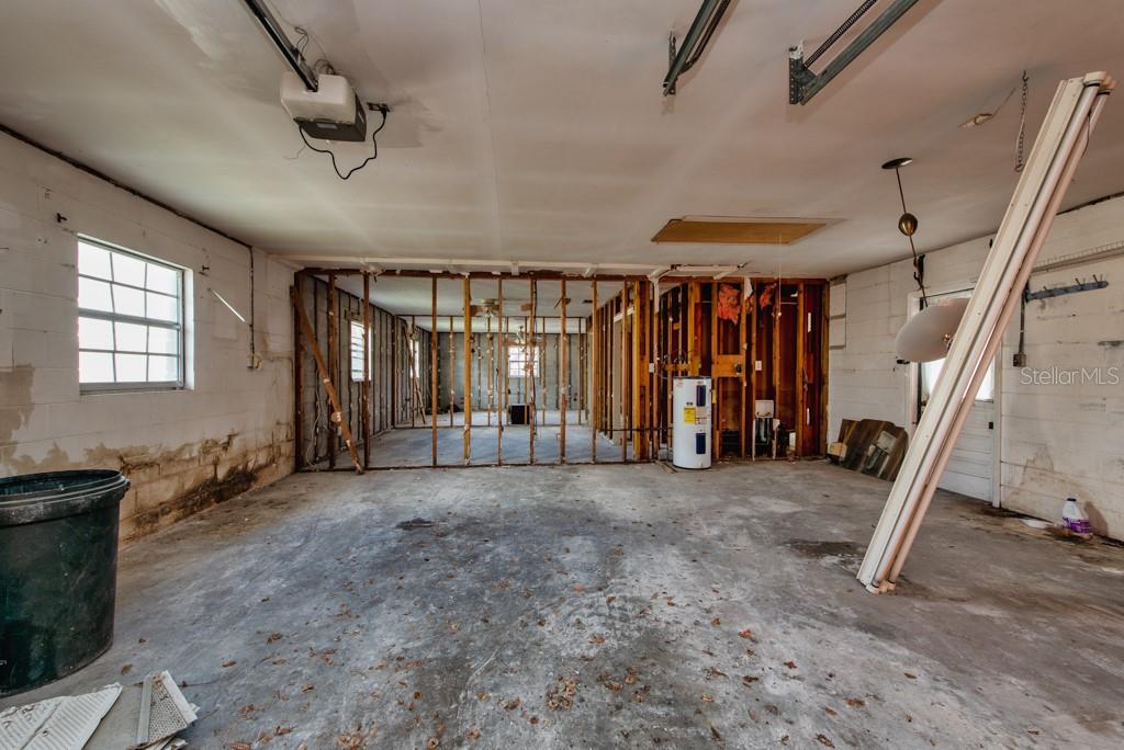 MILL POINT SUB 1ST ADD - Residential