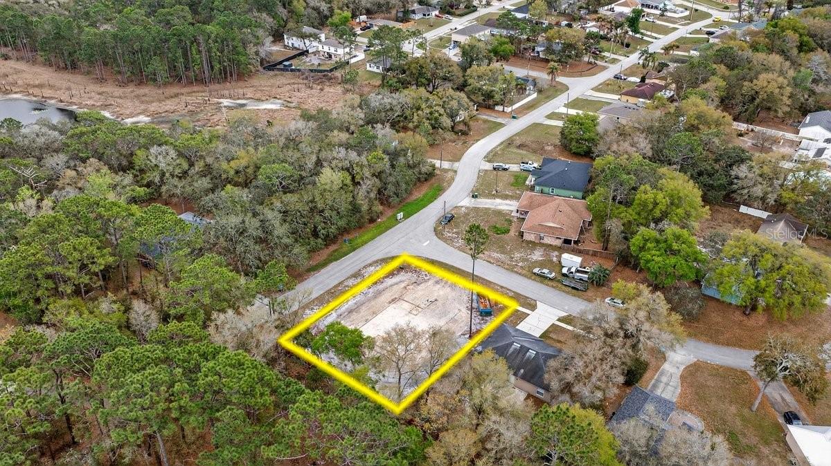 DELTONA LAKES UN 35 - Residential