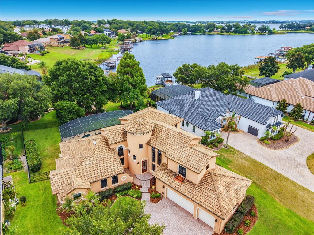 Photo of 806 Johns Point Drive, Winter Garden, FL 34787 (MLS # O6418276)