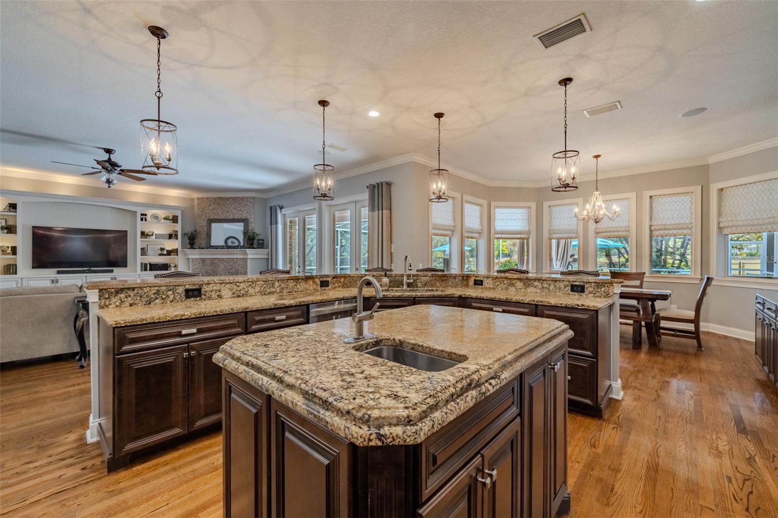 FISH HAWK TRAILS UNITS 01 & 02 - Residential