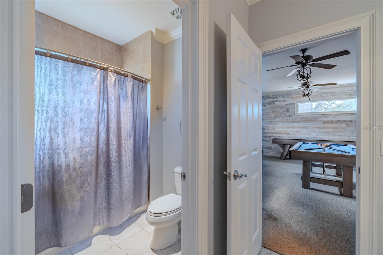 FISH HAWK TRAILS UNITS 01 & 02 - Residential