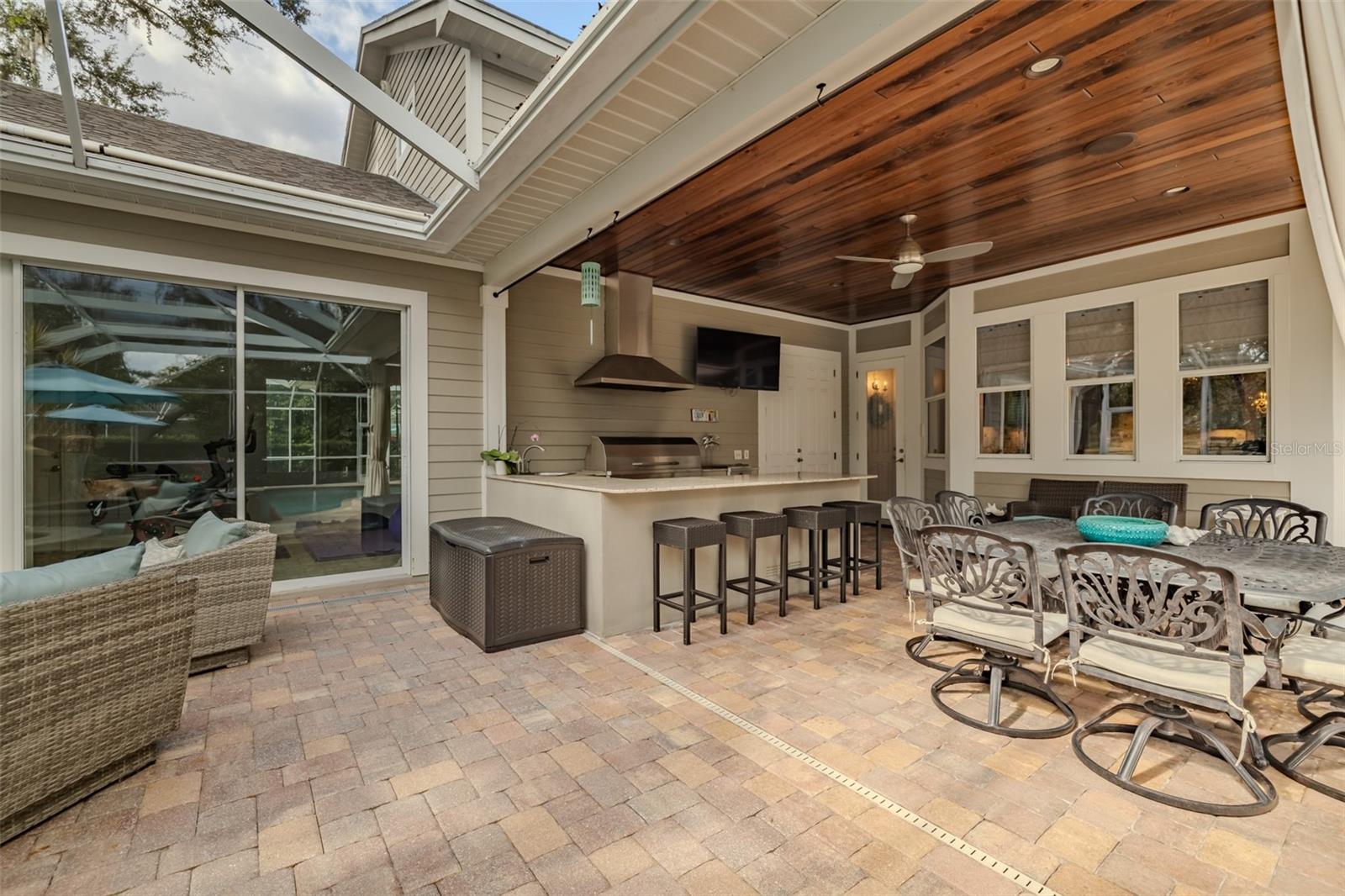 FISH HAWK TRAILS UNITS 01 & 02 - Residential