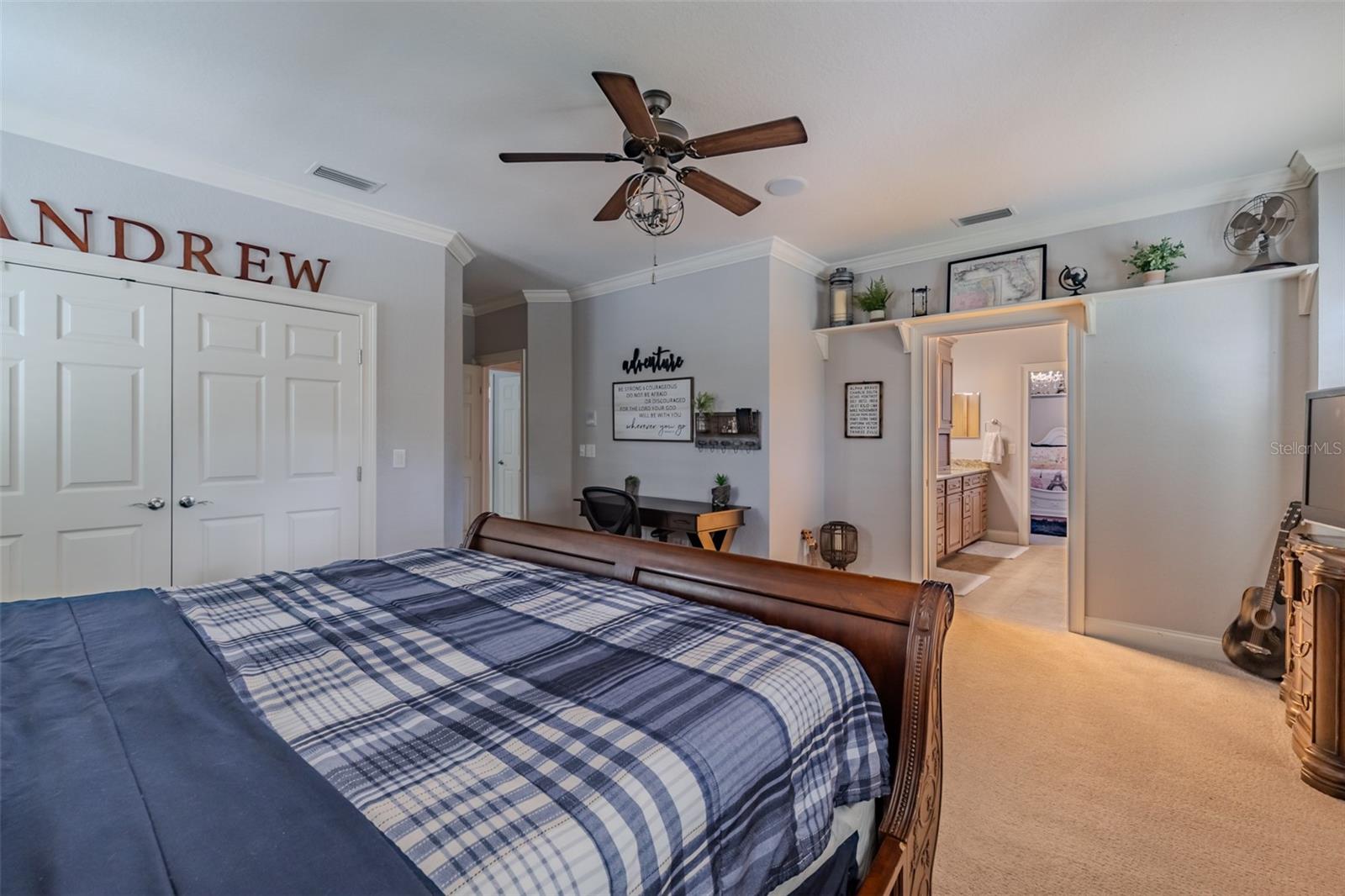 FISH HAWK TRAILS UNITS 01 & 02 - Residential