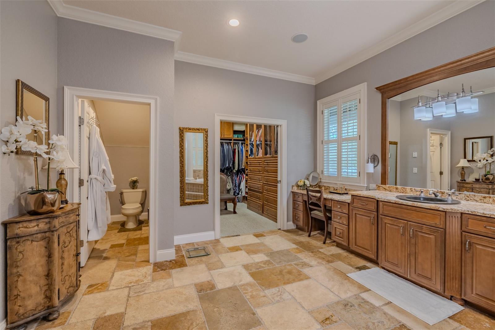 FISH HAWK TRAILS UNITS 01 & 02 - Residential