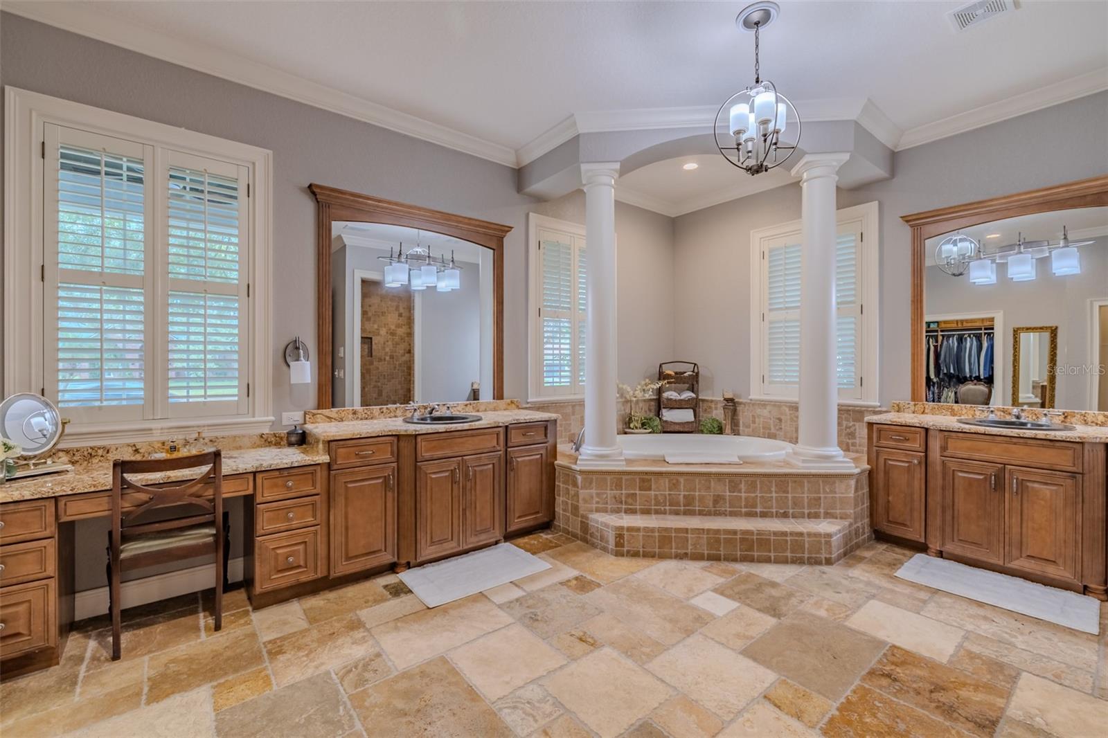 FISH HAWK TRAILS UNITS 01 & 02 - Residential