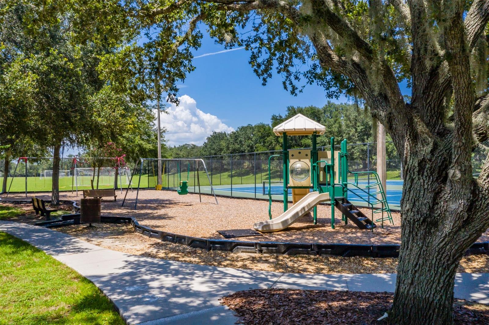 FISH HAWK TRAILS UNITS 01 & 02 - Residential