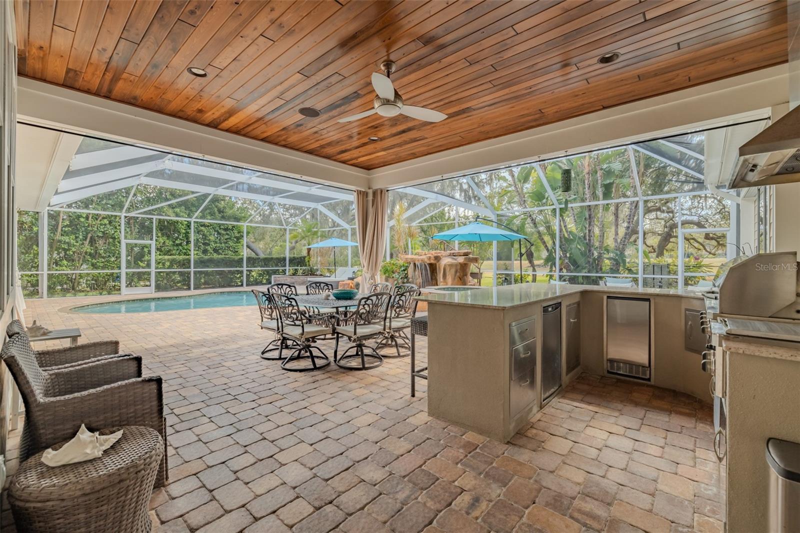 FISH HAWK TRAILS UNITS 01 & 02 - Residential