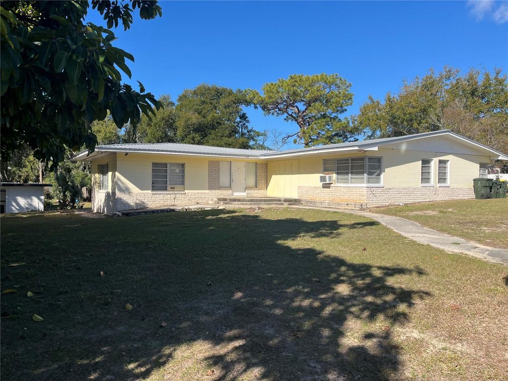 Photo of 214 W Osceola Street, Clermont, FL 34711 (MLS # G5106524)