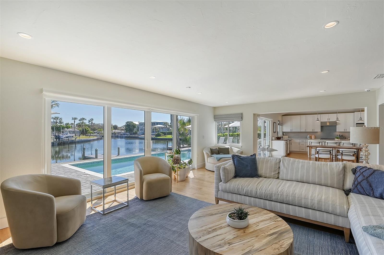 SIESTA ISLES - Residential