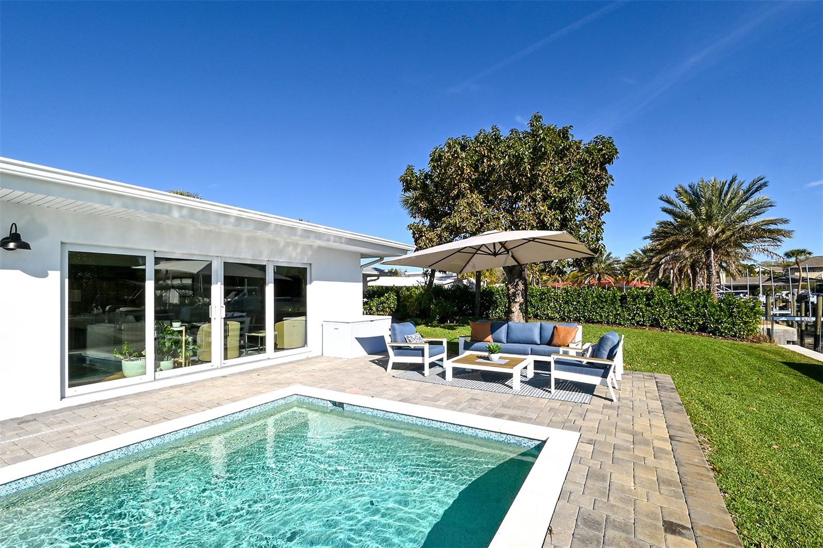 SIESTA ISLES - Residential