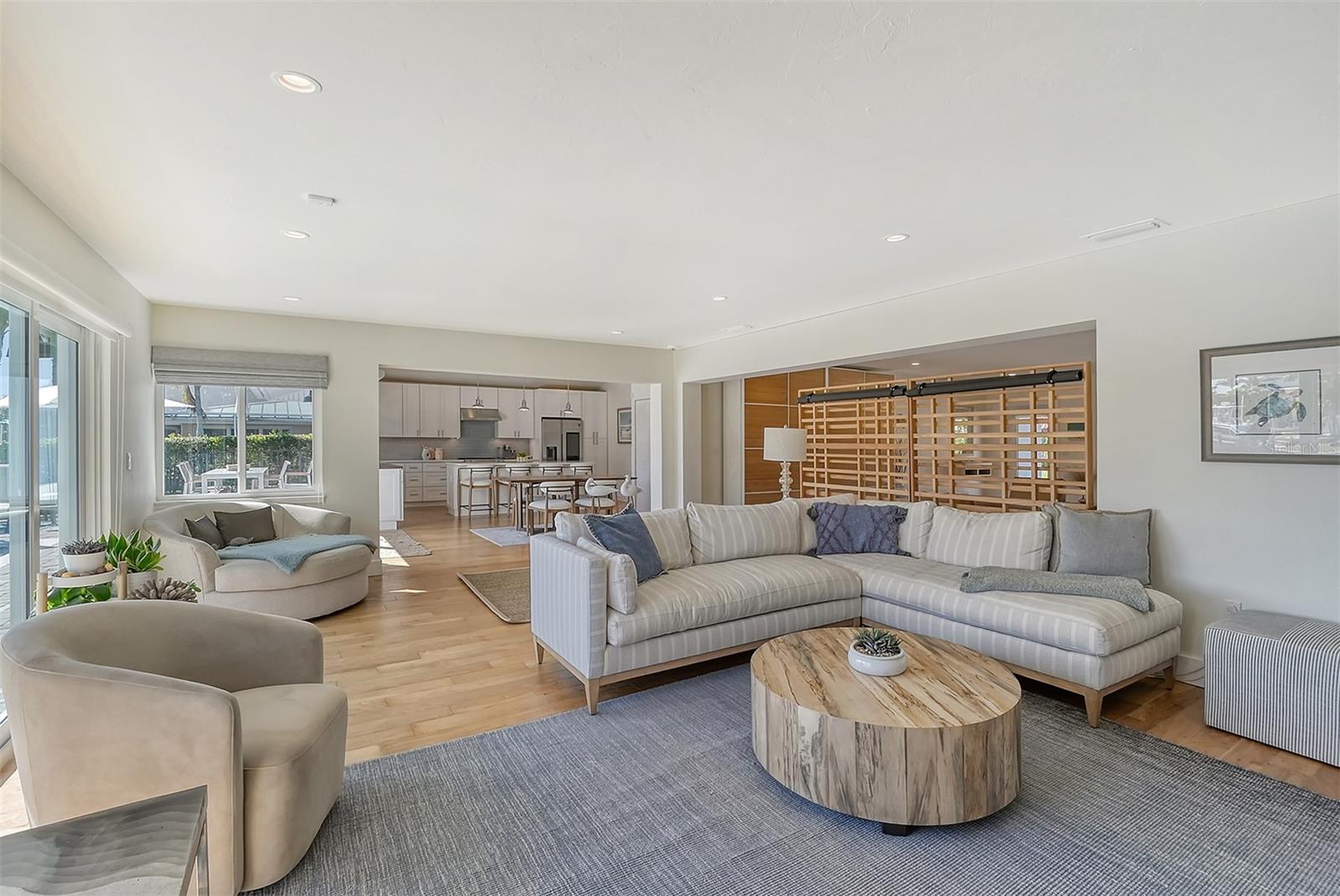 SIESTA ISLES - Residential