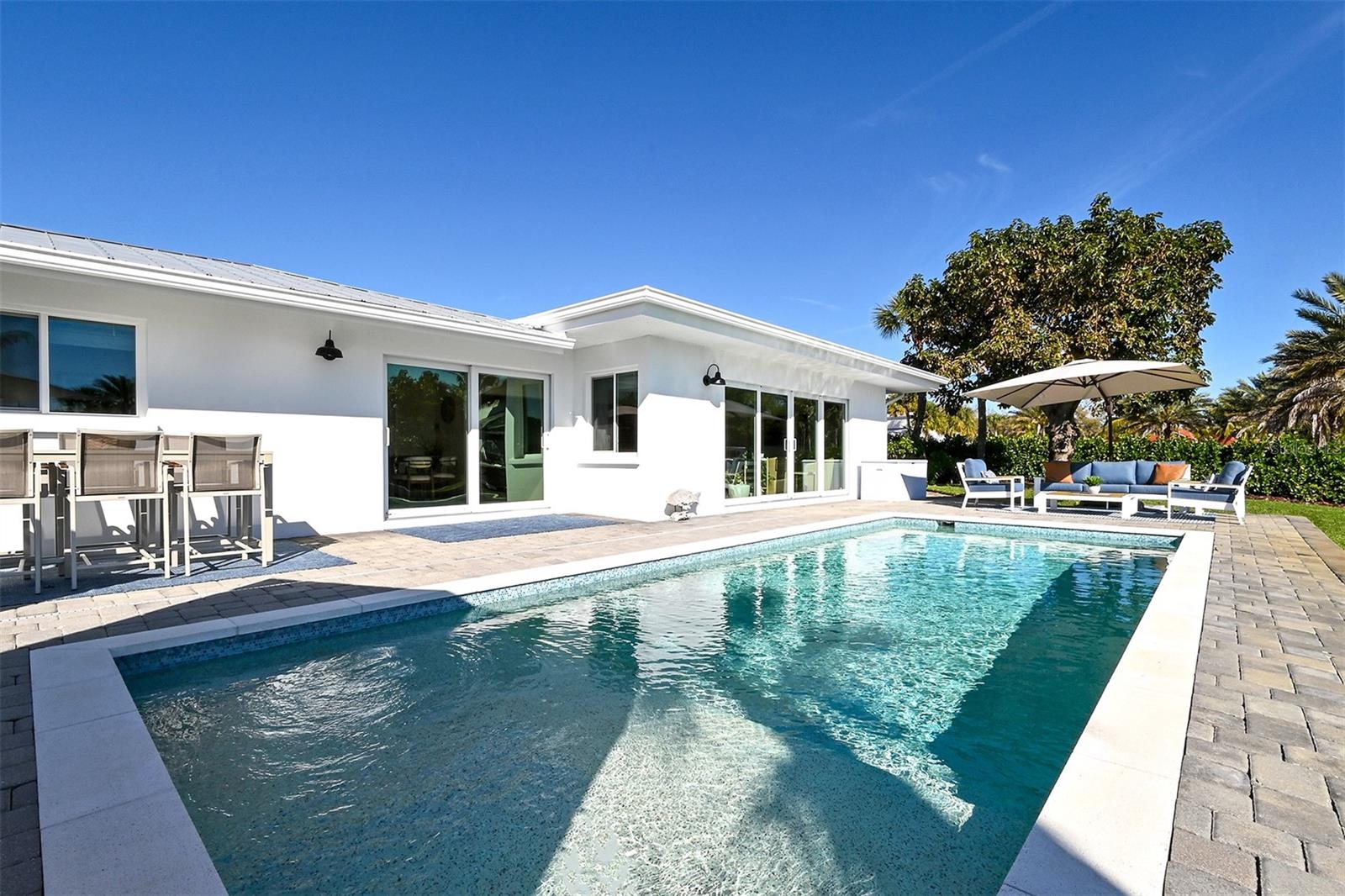 SIESTA ISLES - Residential