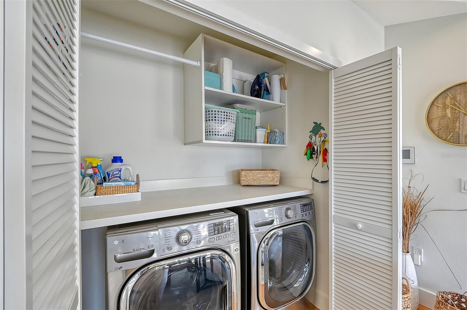 SIESTA ISLES - Residential