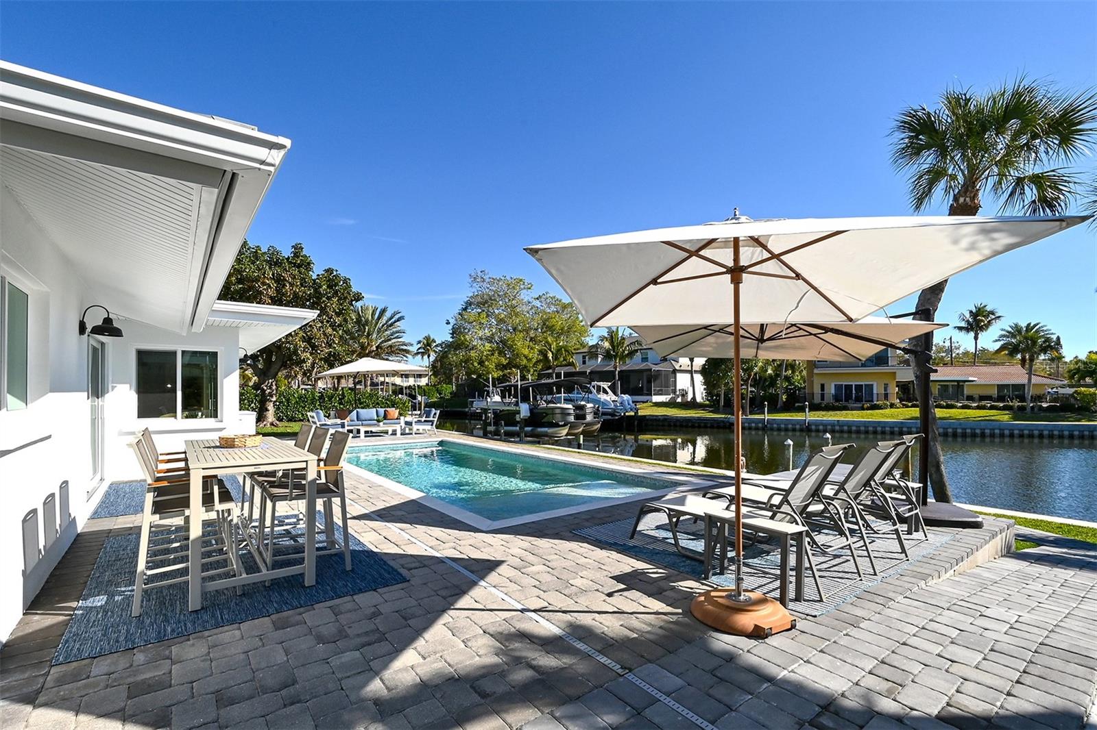 SIESTA ISLES - Residential