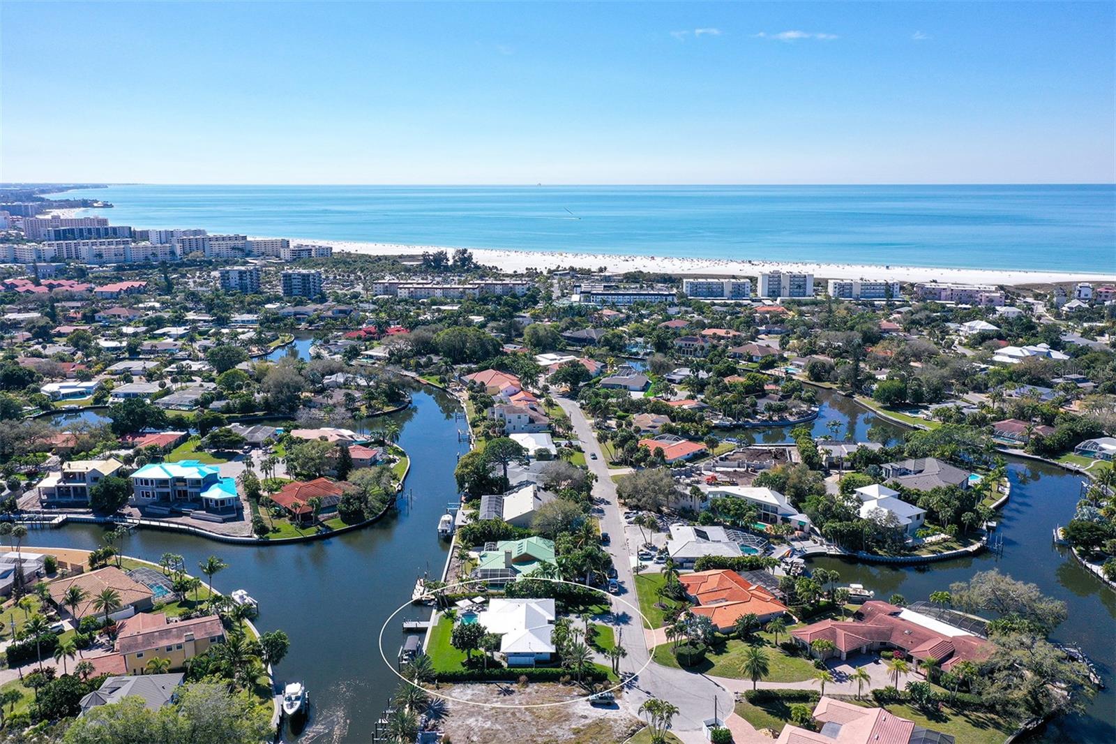 SIESTA ISLES - Residential