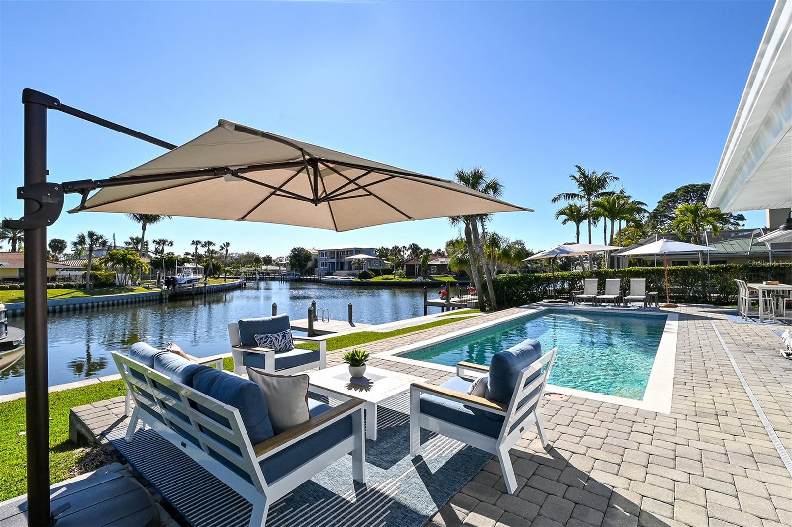 SIESTA ISLES - Residential