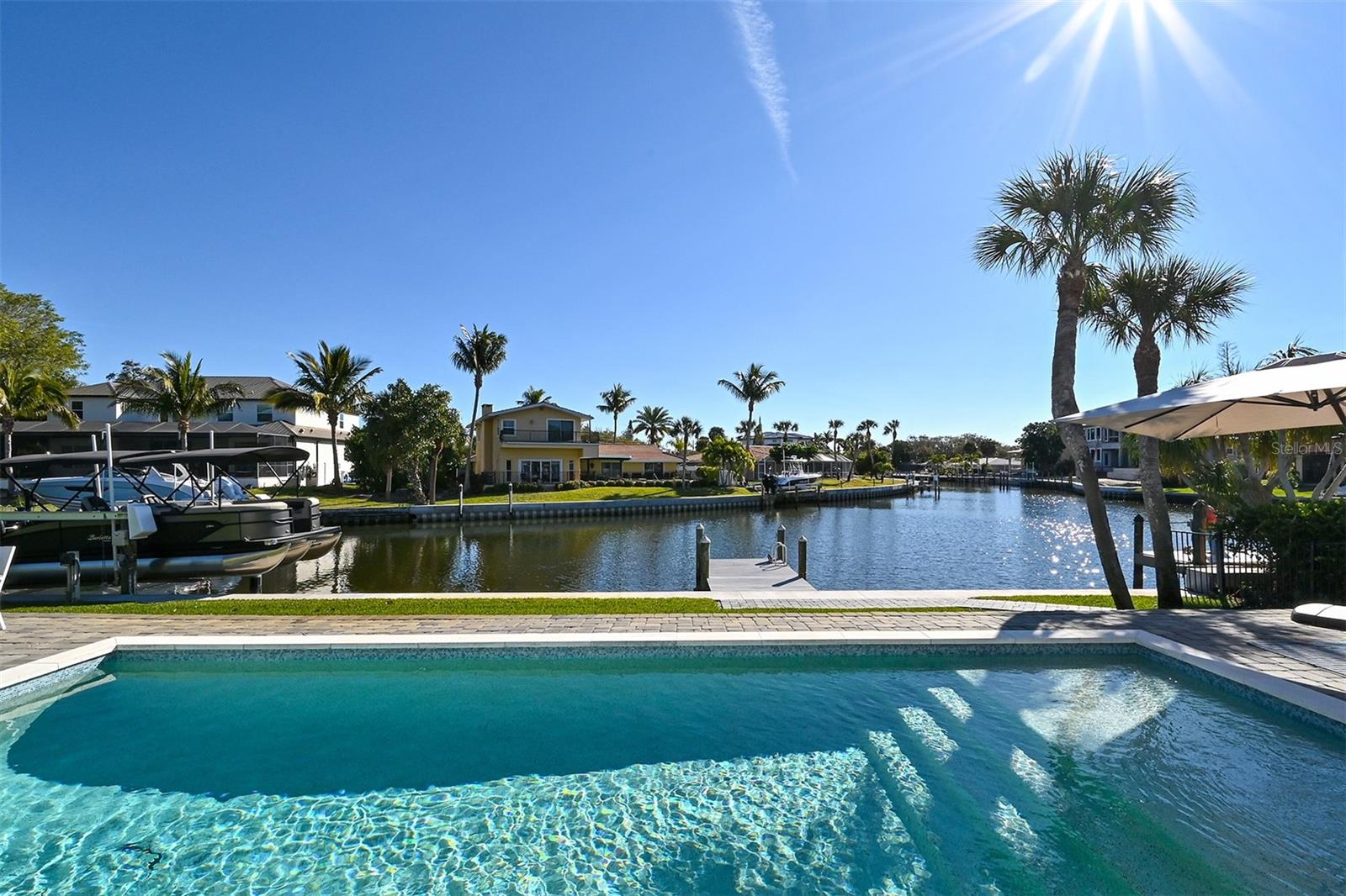 SIESTA ISLES - Residential