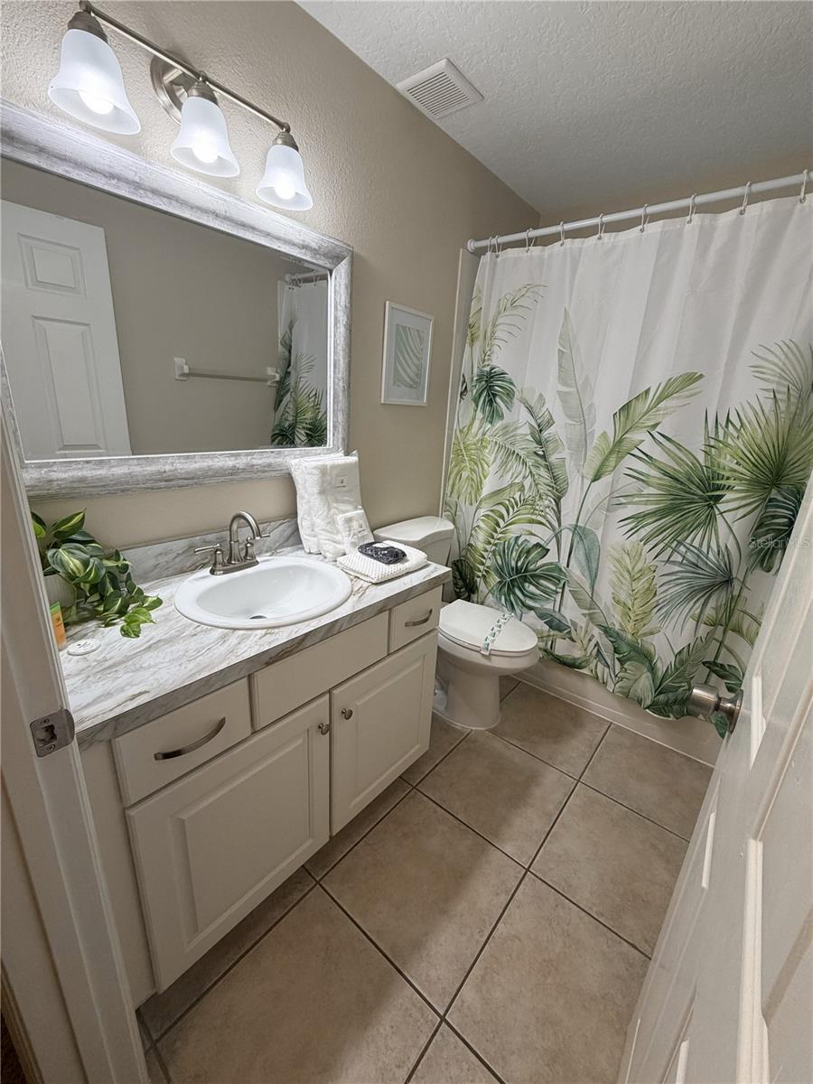 LAKE BERKLEY RESORT - Residential