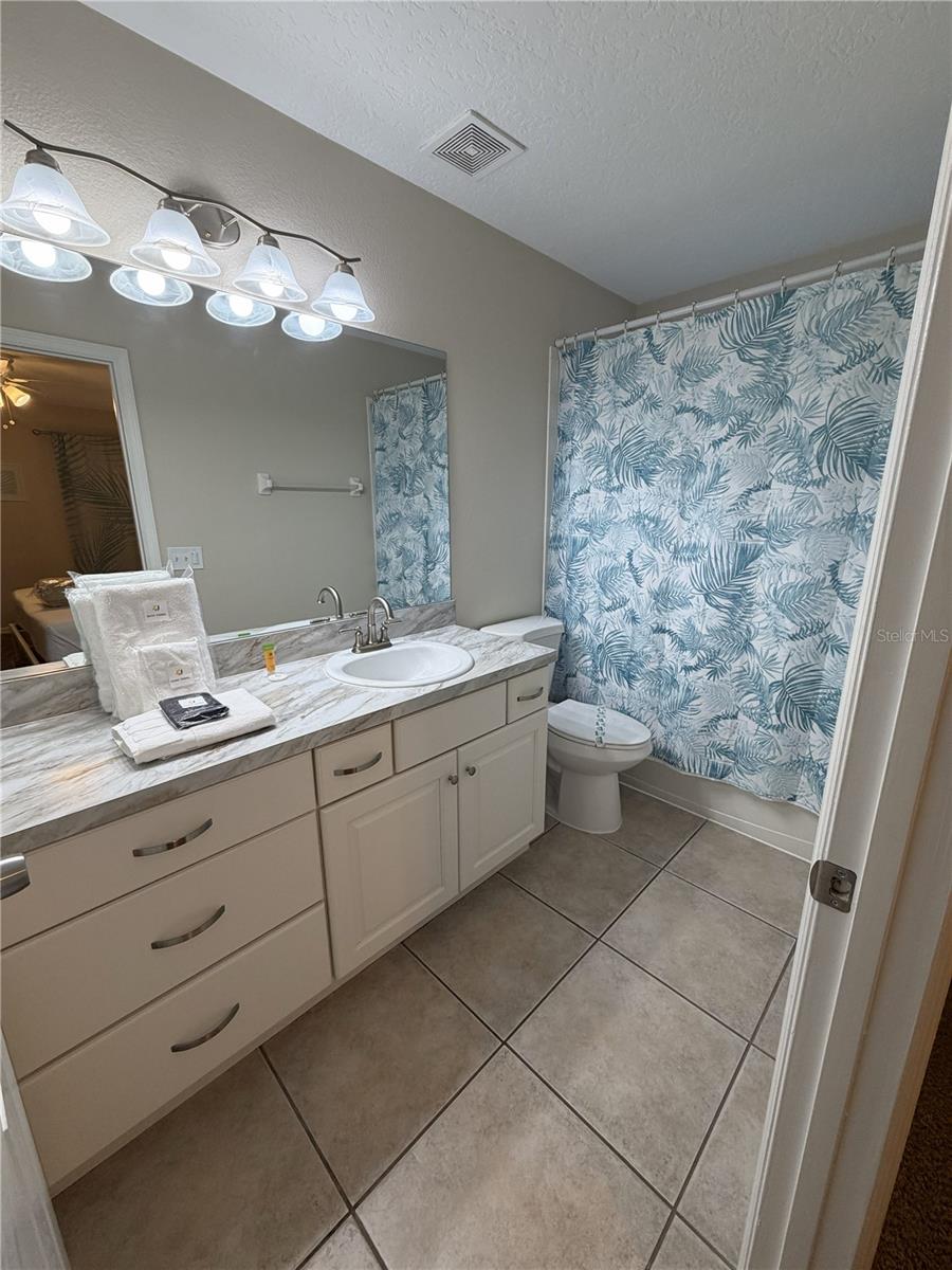 LAKE BERKLEY RESORT - Residential