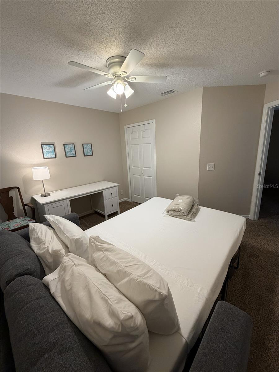 LAKE BERKLEY RESORT - Residential