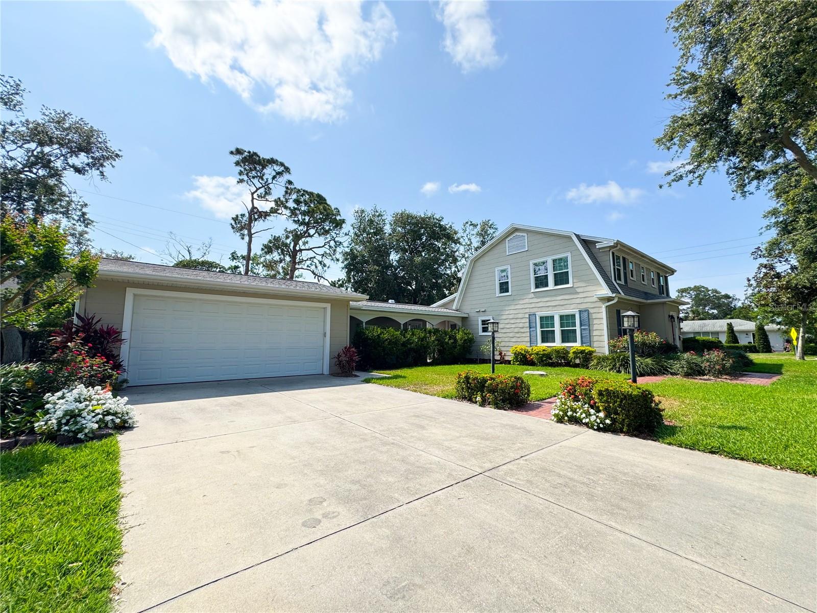 708 32ND STREET W