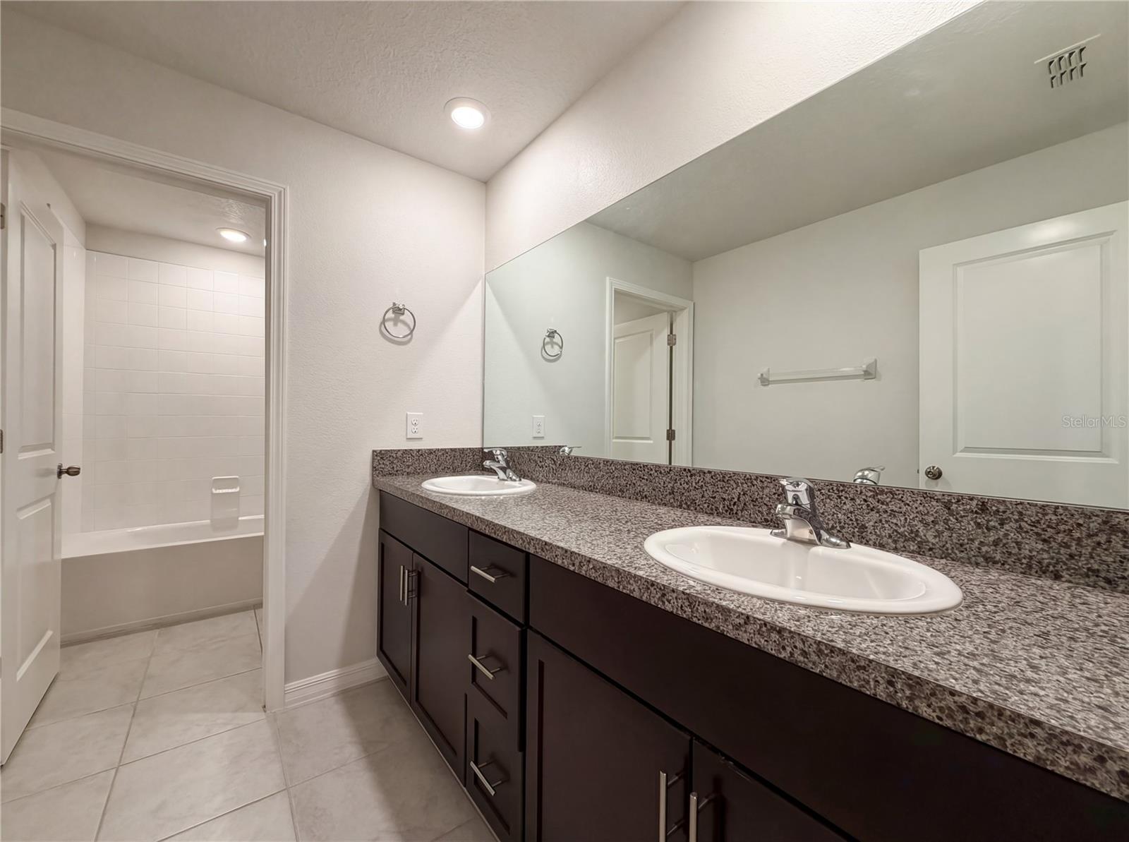 SOUTH FORK TR U - Residential