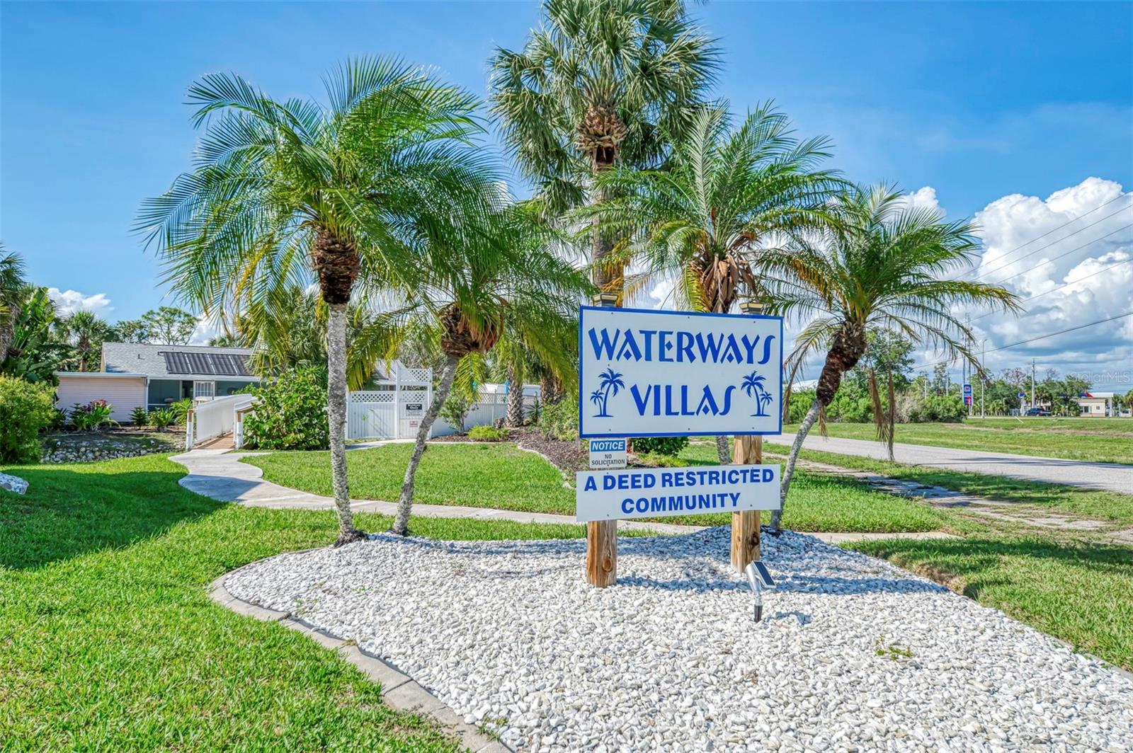 WATERWAYS PH 01 - Residential