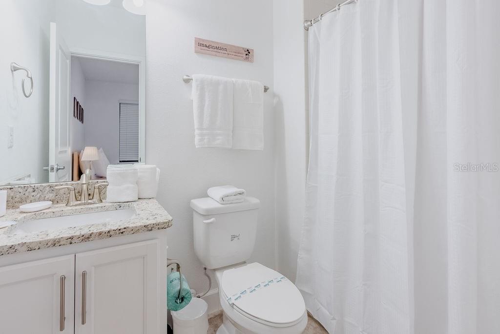 TERRA ESMERALDA TWNHMS - Residential Lease
