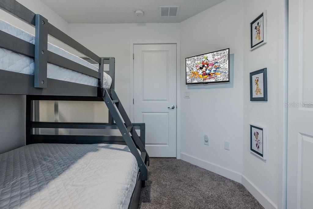 TERRA ESMERALDA TWNHMS - Residential Lease