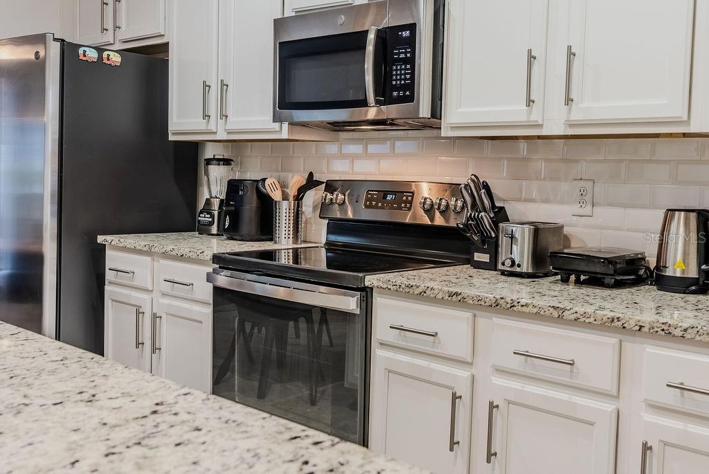 TERRA ESMERALDA TWNHMS - Residential Lease