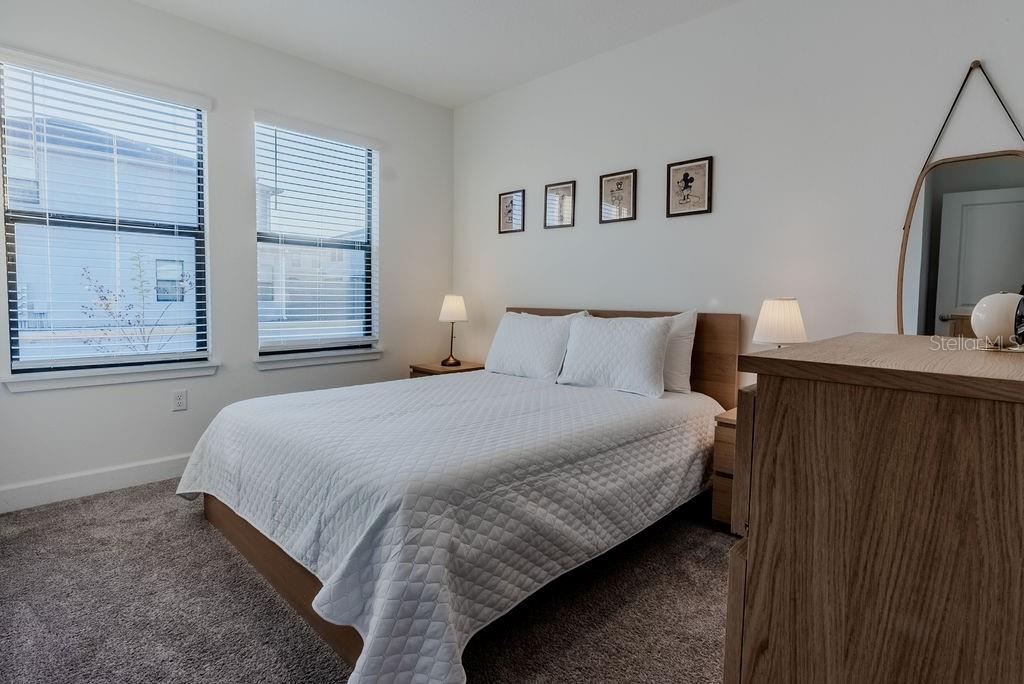 TERRA ESMERALDA TWNHMS - Residential Lease