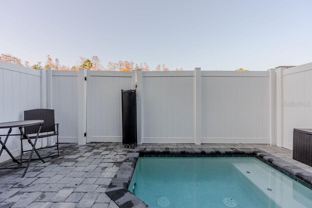 TERRA ESMERALDA TWNHMS - Residential Lease