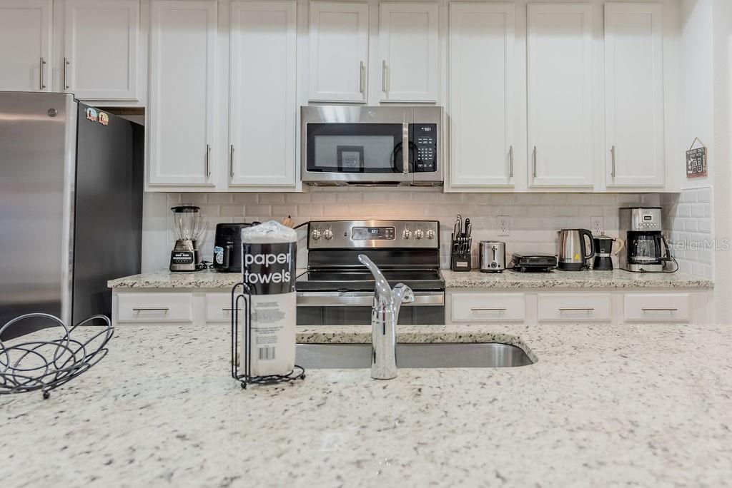 TERRA ESMERALDA TWNHMS - Residential Lease