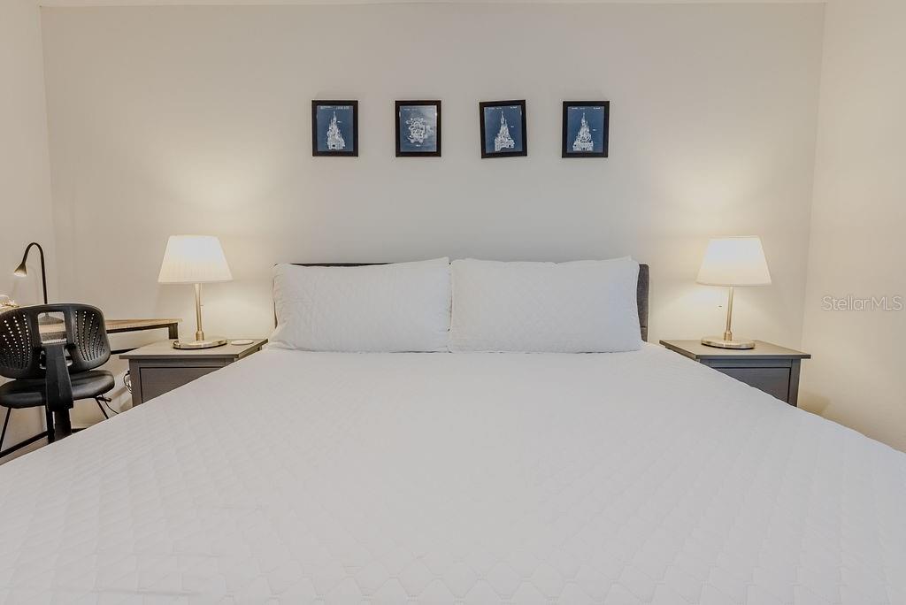 TERRA ESMERALDA TWNHMS - Residential Lease