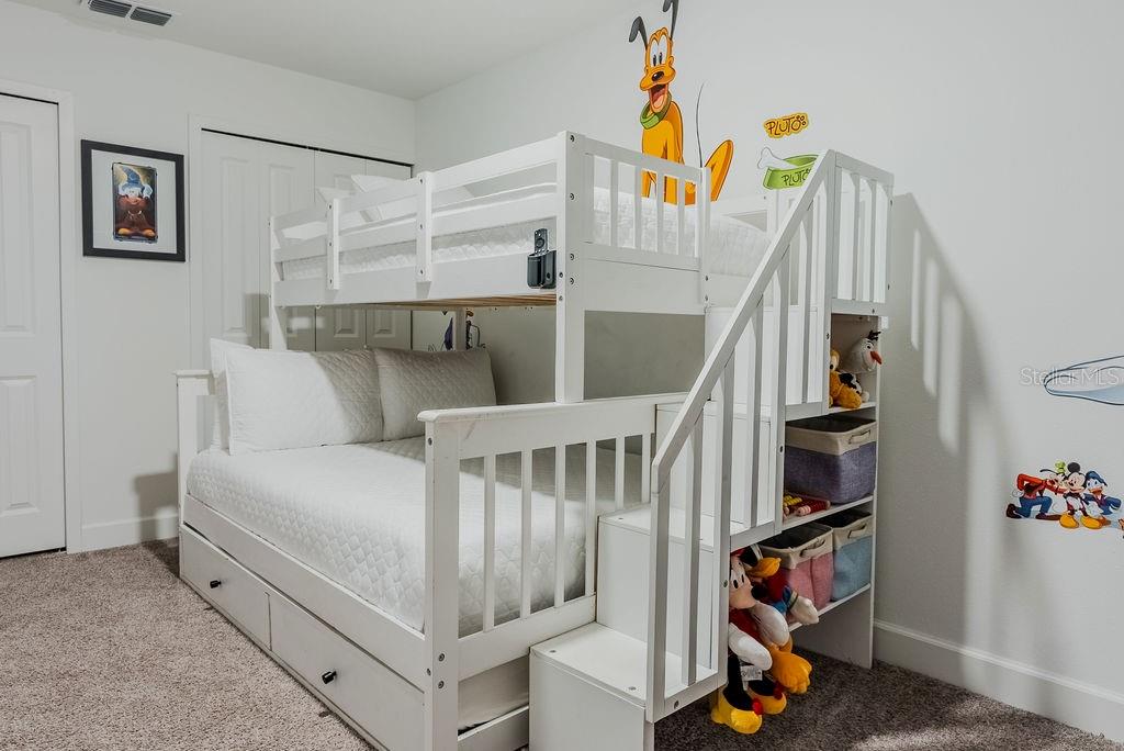 TERRA ESMERALDA TWNHMS - Residential Lease