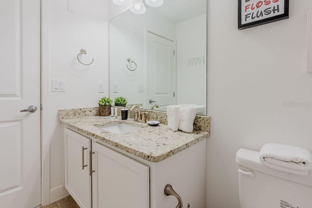 TERRA ESMERALDA TWNHMS - Residential Lease