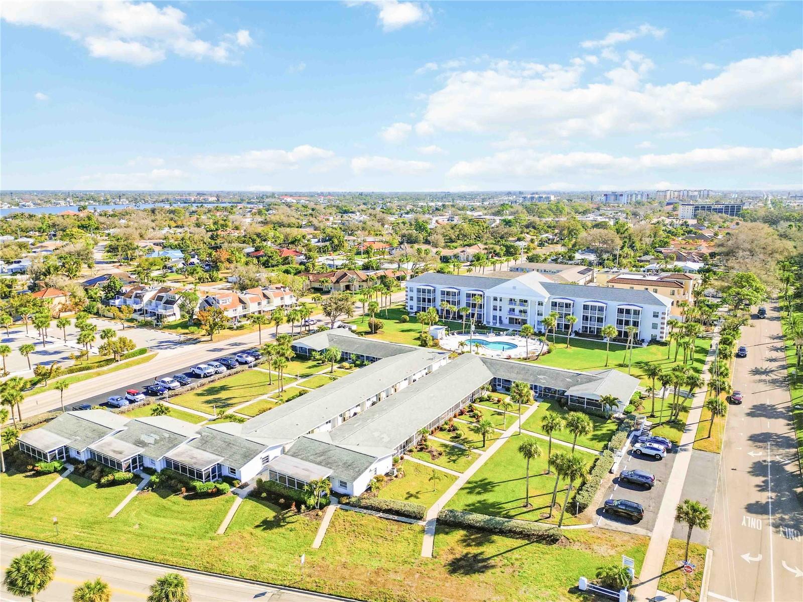 VENICE TOWN HOUSE - Residential