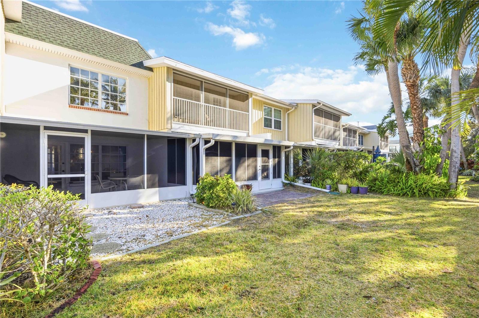 VENICE TOWN HOUSE - Residential