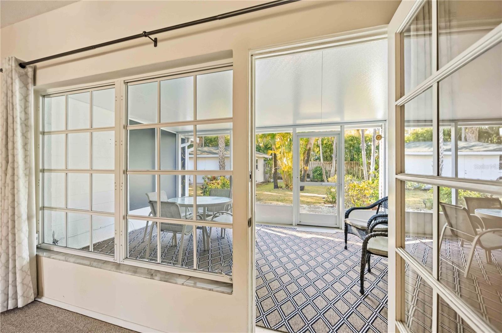 VENICE TOWN HOUSE - Residential